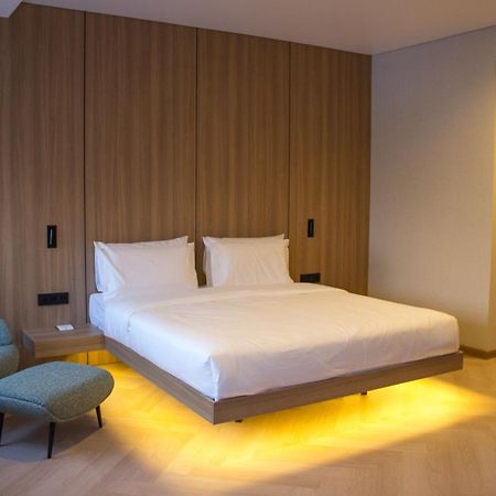 Resident Hotel Abay Almaty Exterior foto